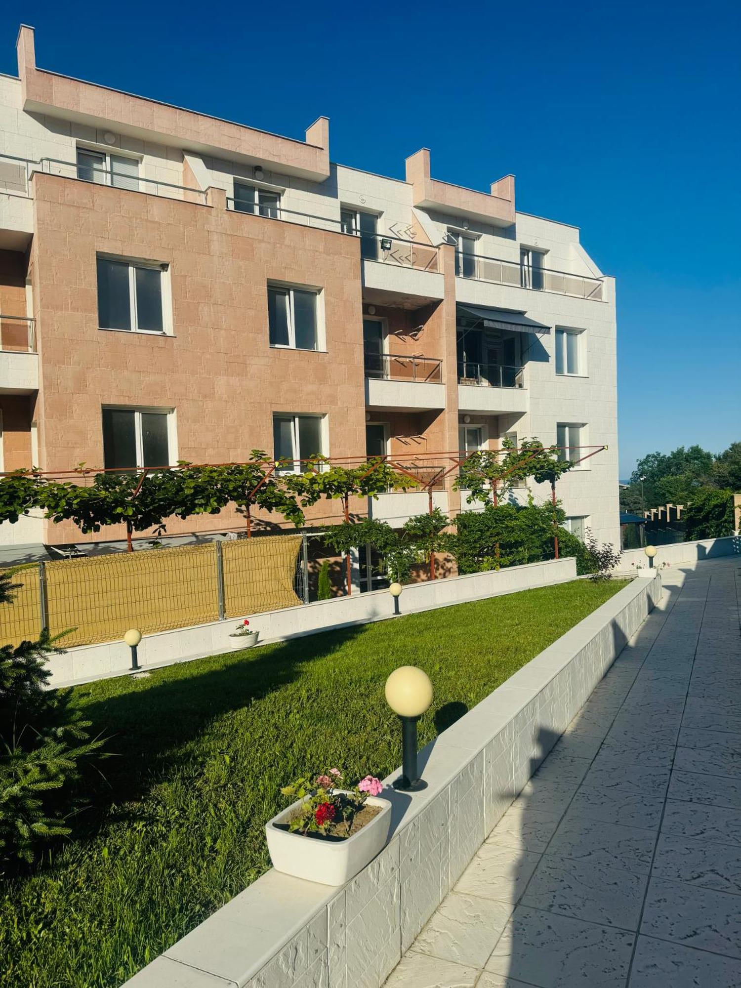 Apartamento Kiwi Gardens Byala  Exterior foto